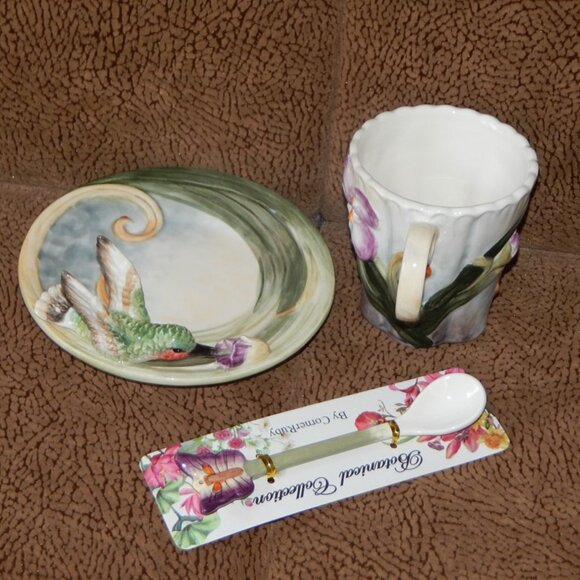 Botanical Collection Corner Ruby Hummingbird Iris Teacup Saucer Spoon Set NWT - Picture 11 of 12